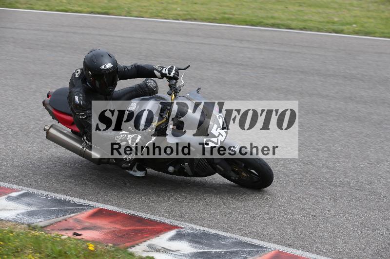 /Archiv-2023/10 21.04.2023 Discover the Bike ADR/Bike 2 gelb/252